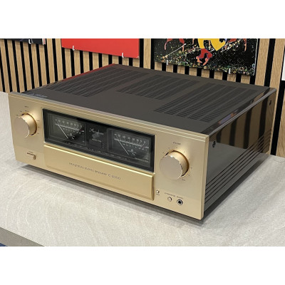 Accuphase E-4000